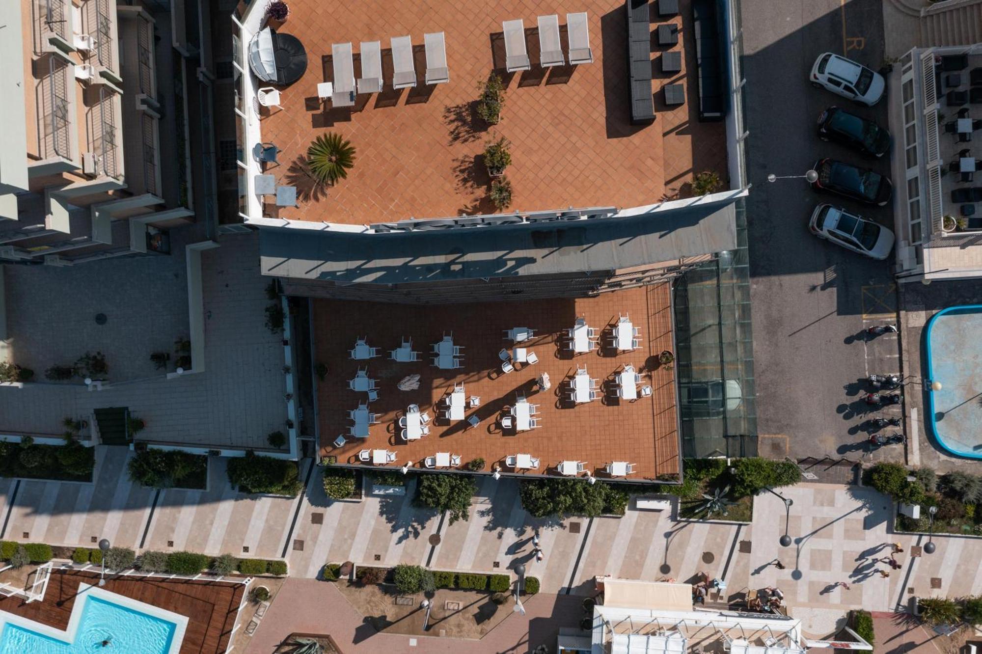 Hotel Nord Est Cattolica Exterior photo
